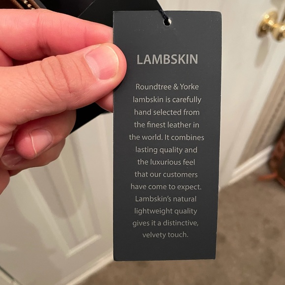 Roundtree and Yorke Lambskin Leather Jacket - Picture 7 of 7